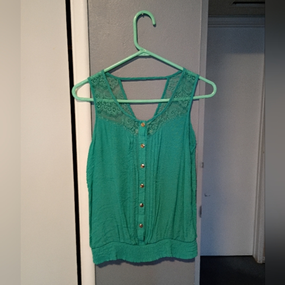 Green Lace Trim Sleeveless Top